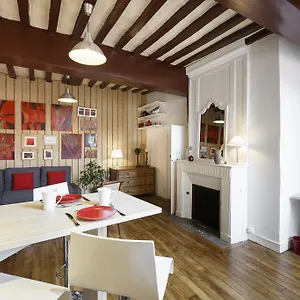Appartement Droles De Dames By Cocoonr